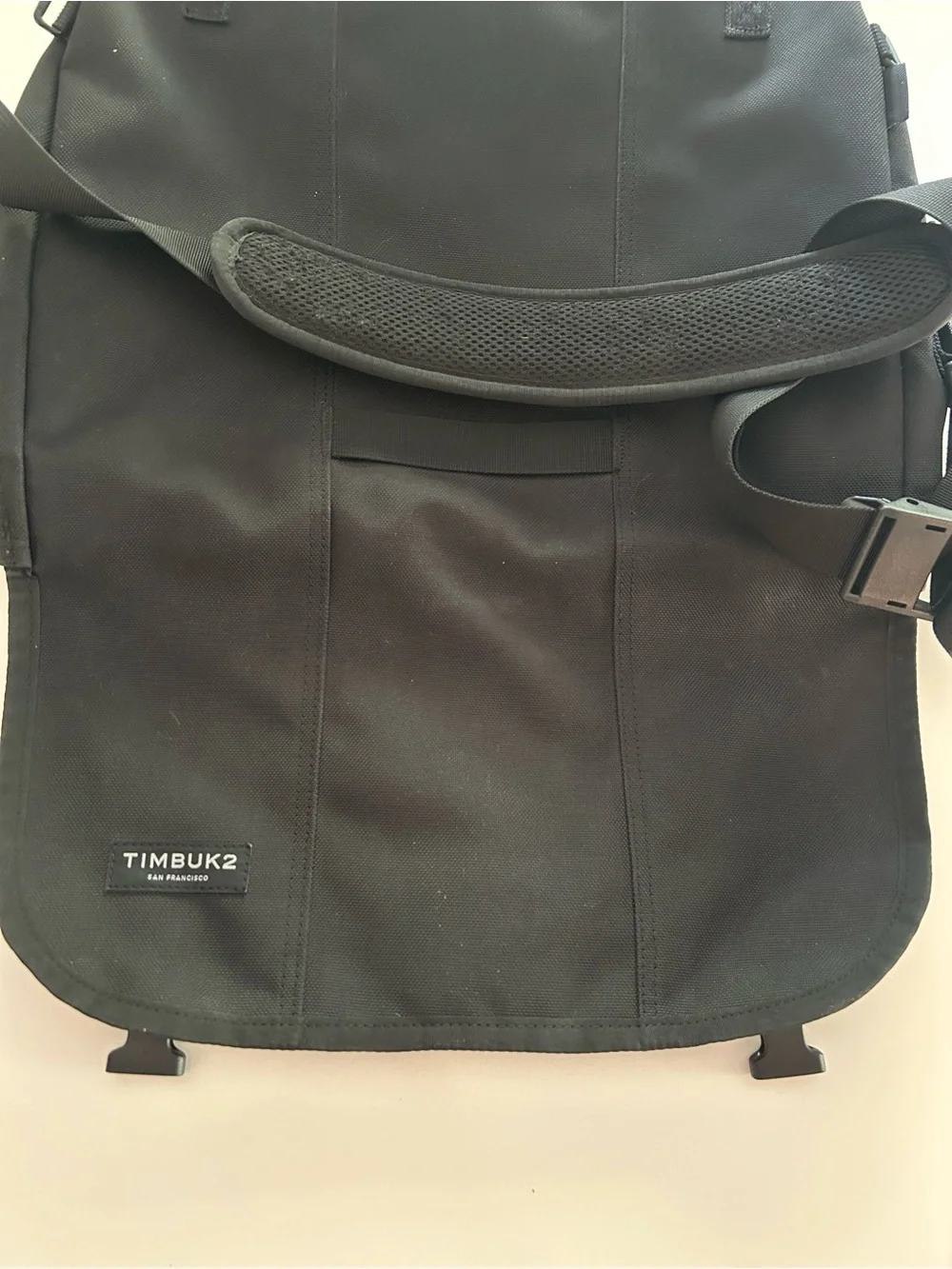 Timbuk2 Black Classic Messenger Bag with Adjustable Strap
